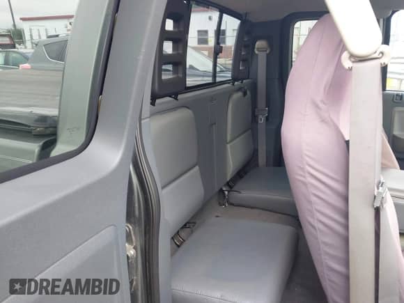 2006 Dodge Dakota SLT with VIN 1D7HE42N56S666276, listed as a IAAI auction lot 42697072 with 86,349 mi miles and . Bid and sale history available at DreamBid. Image 8.