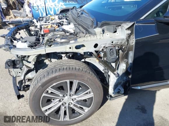 ✅ 2024 Cadillac LYRIQ Luxury • VIN: 1GYKPPRL6RZ135058 • Lot: 41679410. Listed on IAAI with 8,353 mi. Free auction sales archive from the USA and detailed vehicle history report at DreamBid. Image 20.