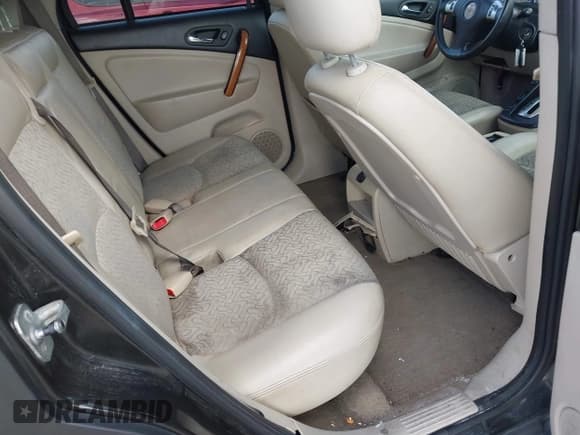 ✅ 2006 Saturn VUE • VIN: 5GZCZ53446S879075 • Lot: 42504308. Wystawiony na IAAI z przebiegiem 212 972 mil. Bezpłatny archiwum sprzedaży aukcyjnych z USA i szczegółowy raport historii pojazdu na DreamBid. Zdjęcie 8.