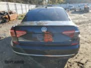 ✅ 2018 Volkswagen Passat S • VIN: 1VWAA7A32JC038006 • Lot: 91360725. Wystawiony na Copart z przebiegiem 135 755 mil. Bezpłatny archiwum sprzedaży aukcyjnych z USA i szczegółowy raport historii pojazdu na DreamBid. Zdjęcie 6.
