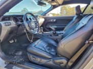 ✅ 2018 Ford Mustang EcoBoost Premium • VIN: 1FATP8UH0J5111097 • Lot: 95275485. Wystawiony na Copart z przebiegiem 118 498 mil. Bezpłatny archiwum sprzedaży aukcyjnych z USA i szczegółowy raport historii pojazdu na DreamBid. Zdjęcie 7.