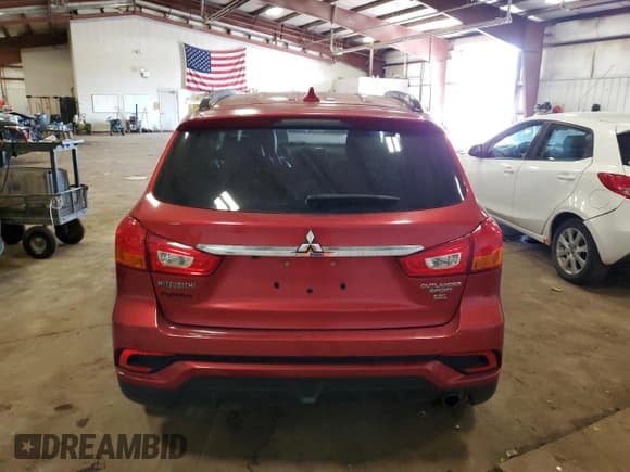 ✅ 2018 Mitsubishi Outlander SEL • VIN: JA4AP4AWXJU001266 • Lot: 82195485. Listed on Copart with 110,844 mi. Free auction sales archive from the USA and detailed vehicle history report at DreamBid. Image 6.