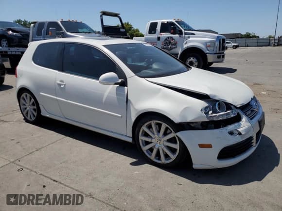 ✅ 2008 Volkswagen R32 • VIN: WVWKC71K18W151270 • Lot: 55436635. Wystawiony na Copart z przebiegiem 122 910 mil. Bezpłatny archiwum sprzedaży aukcyjnych z USA i szczegółowy raport historii pojazdu na DreamBid. Zdjęcie 4.