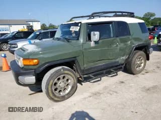 ✅ 2011 Toyota FJ Cruiser • VIN: JTEBU4BFXBK099757 • Lot: 54067525. Wystawiony na Copart z przebiegiem 289 730 mil. Bezpłatny archiwum sprzedaży aukcyjnych z USA i szczegółowy raport historii pojazdu na DreamBid. Zdjęcie 1.