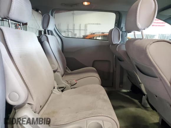 ✅ 2005 Nissan Quest • VIN: 5N1BV28U25N133717 • Lot: 84565805. Wystawiony na Copart z przebiegiem 161 898 mil. Bezpłatny archiwum sprzedaży aukcyjnych z USA i szczegółowy raport historii pojazdu na DreamBid. Zdjęcie 11.