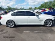 ✅ 2014 BMW 7 Series ALPINA B7 • VIN: WBAYE8C52ED135312 • Lot: 42939257. Wystawiony na IAAI z przebiegiem 146 878 mil. Bezpłatny archiwum sprzedaży aukcyjnych z USA i szczegółowy raport historii pojazdu na DreamBid. Zdjęcie 13.
