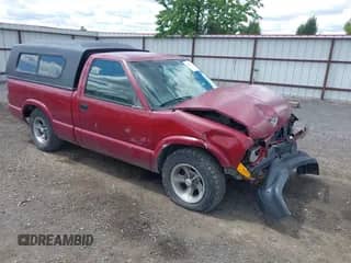 1995 Chevrolet S-10 с VIN 1GCCS1445S8200399, выставлен на аукционе IAAI как лот 42328072 с пробегом 133 717 миль миль и . История ставок и продаж доступна на DreamBid. Изображение 1.