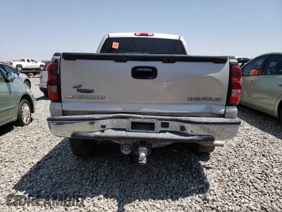 ✅ 2004 Chevrolet Silverado 1500 Z71 • VIN: 2GCEK13T241321754 • Лот: 64524614. Опубликован ранее на Copart с пробегом Не указан. Бесплатный доступ к архиву аукционных продаж из США и подробный отчёт об истории автомобиля на DreamBid. Изображение 6.