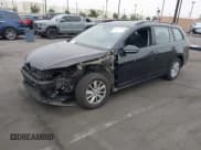 ✅ 2019 Volkswagen Golf S • VIN: 3VWY57AU2KM516226 • Lot: 41674518. Wystawiony na IAAI z przebiegiem 60 806 mil. Bezpłatny archiwum sprzedaży aukcyjnych z USA i szczegółowy raport historii pojazdu na DreamBid. Zdjęcie 19.