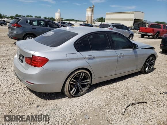 ✅ 2014 BMW 3 Series 328i • VIN: WBA3A5C51EP603162 • Lot: 58134434. Listed on Copart with 149,470 mi. Free auction sales archive from the USA and detailed vehicle history report at DreamBid. Image 3.