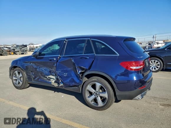 ✅ 2019 Mercedes-Benz GLC 300 • VIN: WDC0G4KB4KV187163 • Лот: 94186475. Опубликован ранее на Copart с пробегом 55 399 миль. Бесплатный доступ к архиву аукционных продаж из США и подробный отчёт об истории автомобиля на DreamBid. Изображение 2.
