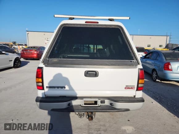 ✅ 2006 GMC Sierra 1500 Work Truck • VIN: 3GTEC14V76G247903 • Лот: 66806105. Опубликован ранее на Copart с пробегом 175 532 миль. Бесплатный доступ к архиву аукционных продаж из США и подробный отчёт об истории автомобиля на DreamBid. Изображение 6.