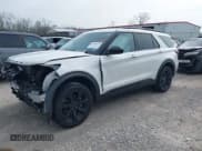 ✅ 2023 Ford Explorer ST-Line • VIN: 1FMSK7KH4PGA01664 • Lot: 42019932. Wystawiony na IAAI z przebiegiem 84 530 mil. Bezpłatny archiwum sprzedaży aukcyjnych z USA i szczegółowy raport historii pojazdu na DreamBid. Zdjęcie 18.