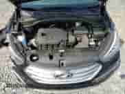 ✅ 2017 Hyundai Santa Fe 2.4L • VIN: 5NMZT3LB4HH044821 • Lot: 46889233. Wystawiony na Copart z przebiegiem 93 261 mil. Bezpłatny archiwum sprzedaży aukcyjnych z USA i szczegółowy raport historii pojazdu na DreamBid. Zdjęcie 12.