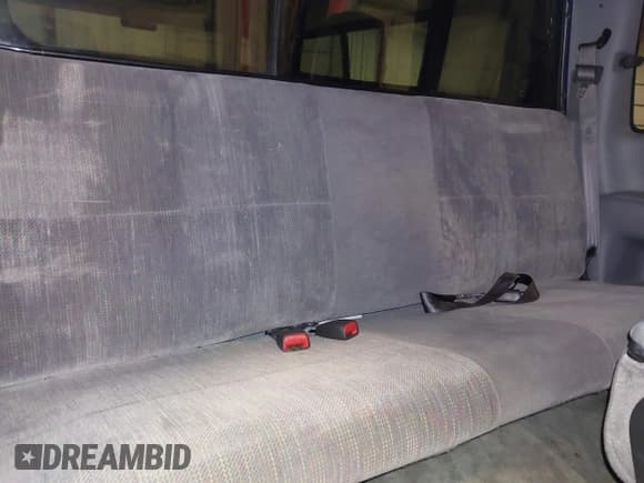 ✅ 1997 Dodge 1500 • VIN: 3B7HF13ZXVG801149 • Lot: 42903225. Wystawiony na IAAI z przebiegiem 213 225 mil. Bezpłatny archiwum sprzedaży aukcyjnych z USA i szczegółowy raport historii pojazdu na DreamBid. Zdjęcie 8.