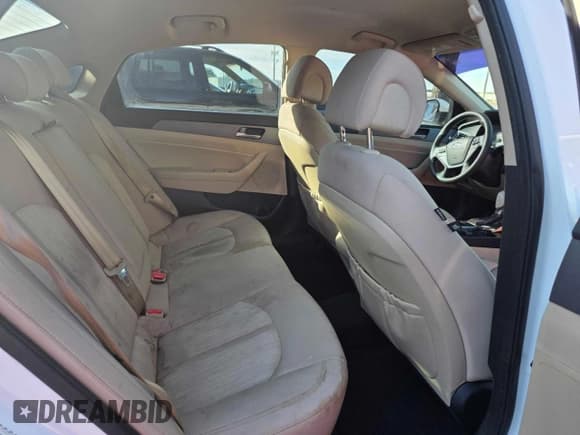 ✅ 2017 Hyundai Sonata SE • VIN: KMHE24L17HA058362 • Lot: 92098315. Listed on Copart with 115,030 mi. Free auction sales archive from the USA and detailed vehicle history report at DreamBid. Image 6.