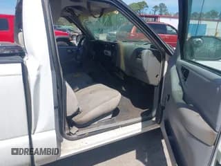 ✅ 1994 Chevrolet S-10 • VIN: 1GCCS1444R8161878 • Лот: 41902865. Опубликован ранее на IAAI с пробегом 212 063 миль. Бесплатный доступ к архиву аукционных продаж из США и подробный отчёт об истории автомобиля на DreamBid. Изображение 5.