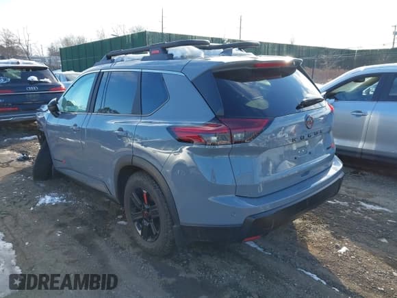✅ 2025 Nissan Rogue SV • VIN: 5N1BT3BB3SC788124 • Lot: 41527086. Listed on IAAI with 4,589 mi. Free auction sales archive from the USA and detailed vehicle history report at DreamBid. Image 3.