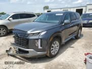 ✅ 2025 Hyundai Palisade SE • VIN: KM8R1DGE0SU867127 • Лот: 65244385. Опубликован ранее на Copart с пробегом 15 478 миль. Бесплатный доступ к архиву аукционных продаж из США и подробный отчёт об истории автомобиля на DreamBid. Изображение 1.