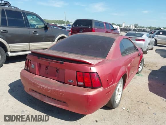 ✅ 1999 Ford Mustang • VIN: 1FAFP4047XF185225 • Lot: 42824357. Wystawiony na IAAI z przebiegiem Nie podano. Bezpłatny archiwum sprzedaży aukcyjnych z USA i szczegółowy raport historii pojazdu na DreamBid. Zdjęcie 4.