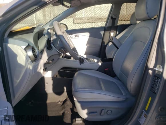 ✅ 2020 Hyundai Kona Limited • VIN: KM8K33AG3LU083235 • Лот: 76366673. Опубликован ранее на Copart с пробегом 26 931 миль. Бесплатный доступ к архиву аукционных продаж из США и подробный отчёт об истории автомобиля на DreamBid. Изображение 7.