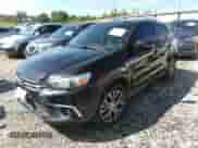 2018 Mitsubishi Outlander SE с VIN JA4AR3AWXJU013308, выставлен на аукционе IAAI как лот 42142171 с пробегом 85 848 миль миль и . История ставок и продаж доступна на DreamBid. Изображение 17.