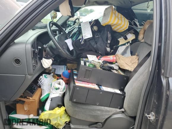 ✅ 2003 Chevrolet Silverado 1500 LS • VIN: 1GCEC14T73Z143695 • Лот: 64196505. Опубликован ранее на Copart с пробегом 163 989 миль. Бесплатный доступ к архиву аукционных продаж из США и подробный отчёт об истории автомобиля на DreamBid. Изображение 7.