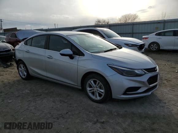 ✅ 2017 Chevrolet Cruze LT • VIN: 1G1BE5SM3H7117459 • Лот: 42636723. Опубликован ранее на Copart с пробегом 55 047 миль. Бесплатный доступ к архиву аукционных продаж из США и подробный отчёт об истории автомобиля на DreamBid. Изображение 4.