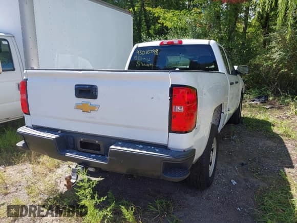 ✅ 2018 Chevrolet Silverado 1500 LS • VIN: 1GCRCNEC8JZ140504 • Лот: 43016398. Опубликован ранее на IAAI с пробегом 64 343 миль. Бесплатный доступ к архиву аукционных продаж из США и подробный отчёт об истории автомобиля на DreamBid. Изображение 4.