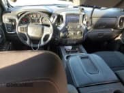 ✅ 2020 Chevrolet Silverado 1500 LT Trail Boss • VIN: 3GCPYFED5LG319559 • Lot: 90720855. Wystawiony na Copart z przebiegiem 95 214 mil. Bezpłatny archiwum sprzedaży aukcyjnych z USA i szczegółowy raport historii pojazdu na DreamBid. Zdjęcie 8.