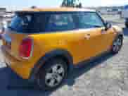 2014 MINI Hardtop with VIN WMWXM5C53ET934034, listed as a IAAI auction lot 42375051 with 73,046 mi miles and . Bid and sale history available at DreamBid. Image 4.