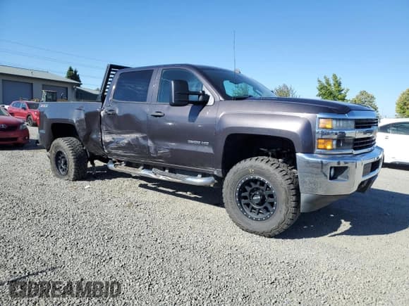 ✅ 2015 Chevrolet Silverado 2500HD LT • VIN: 1GC1KVE86FF145124 • Лот: 69462005. Опубликован ранее на Copart с пробегом 142 262 миль. Бесплатный доступ к архиву аукционных продаж из США и подробный отчёт об истории автомобиля на DreamBid. Изображение 4.