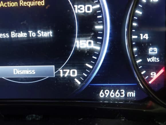 ✅ 2023 Chevrolet Traverse High Country • VIN: 1GNEVNKWXPJ176247 • Lot: 41515012. Wystawiony na IAAI z przebiegiem 69 663 mil. Bezpłatny archiwum sprzedaży aukcyjnych z USA i szczegółowy raport historii pojazdu na DreamBid. Zdjęcie 7.