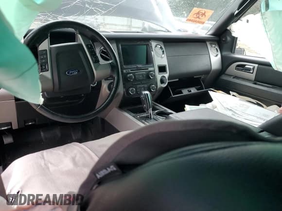 ✅ 2017 Ford Expedition Limited • VIN: 1FMJU2AT1HEA72400 • Lot: 81052105. Wystawiony na Copart z przebiegiem Nie podano. Bezpłatny archiwum sprzedaży aukcyjnych z USA i szczegółowy raport historii pojazdu na DreamBid. Zdjęcie 8.