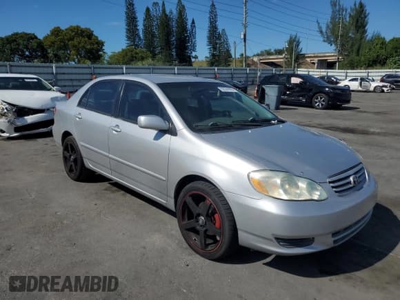 ✅ 2003 Toyota Corolla LE • VIN: 1NXBR32E43Z041149 • Лот: 92584965. Опубликован ранее на Copart с пробегом 14 993 миль. Бесплатный доступ к архиву аукционных продаж из США и подробный отчёт об истории автомобиля на DreamBid. Изображение 4.
