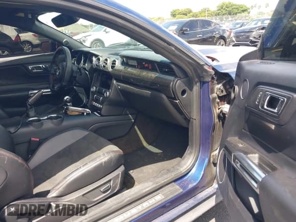 ✅ 2017 Ford Mustang EcoBoost • VIN: 1FA6P8TH7H5293194 • Lot: 43098707. Listed on IAAI with 115,256 mi. Free auction sales archive from the USA and detailed vehicle history report at DreamBid. Image 5.