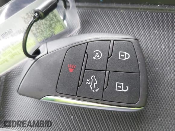 ✅ 2025 Chevrolet Silverado 2500HD LT • VIN: 2GC1KNEY2S1221276 • Лот: 43143439. Опубликован ранее на IAAI с пробегом 4 017 миль. Бесплатный доступ к архиву аукционных продаж из США и подробный отчёт об истории автомобиля на DreamBid. Изображение 11.