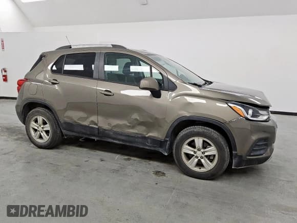 ✅ 2022 Chevrolet Trax LT • VIN: KL7CJPSM5NB541346 • Lot: 84195635. Listed on Copart with 39,792 mi. Free auction sales archive from the USA and detailed vehicle history report at DreamBid. Image 4.