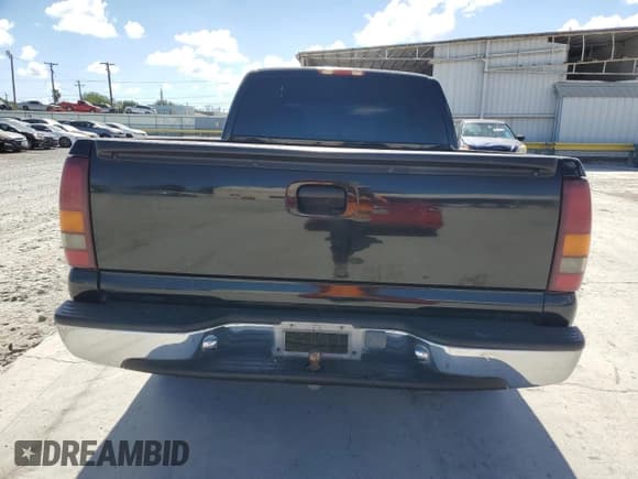 ✅ 2001 Chevrolet Silverado 1500 LS • VIN: 2GCEC19V211357445 • Лот: 77959714. Опубликован ранее на Copart с пробегом 199 967 миль. Бесплатный доступ к архиву аукционных продаж из США и подробный отчёт об истории автомобиля на DreamBid. Изображение 6.