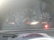 ✅ 2001 Mercedes-Benz M 320/430/500 • VIN: 4JGAB54EX1A250354 • Lot: 82727445. Wystawiony na Copart z przebiegiem 277 076 mil. Bezpłatny archiwum sprzedaży aukcyjnych z USA i szczegółowy raport historii pojazdu na DreamBid. Zdjęcie 9.