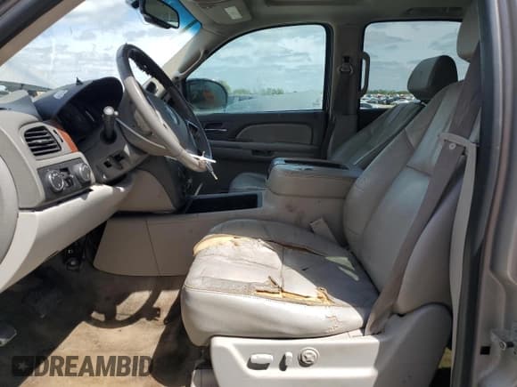 ✅ 2009 GMC Yukon SLT 4SA • VIN: 1GKFK33029R117786 • Lot: 54067535. Listed on Copart with Not provided. Free auction sales archive from the USA and detailed vehicle history report at DreamBid. Image 7.