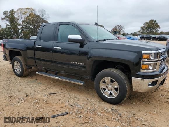 ✅ 2015 Chevrolet Silverado 1500 LT • VIN: 1GCVKREH8FZ153166 • Лот: 80166774. Опубликован ранее на Copart с пробегом 92 465 миль. Бесплатный доступ к архиву аукционных продаж из США и подробный отчёт об истории автомобиля на DreamBid. Изображение 4.