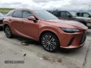 ✅ 2023 Lexus RX 350h • VIN: 2T2BBMCA0PC006102 • Лот: 52507393. Опубликован ранее на Copart с пробегом 1 721 миль. Бесплатный доступ к архиву аукционных продаж из США и подробный отчёт об истории автомобиля на DreamBid. Изображение 4.