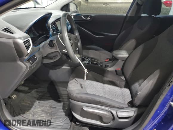 ✅ 2019 Hyundai Ioniq Blue • VIN: KMHC65LCXKU168637 • Lot: 52032785. Wystawiony na Copart z przebiegiem 236 913 mil. Bezpłatny archiwum sprzedaży aukcyjnych z USA i szczegółowy raport historii pojazdu na DreamBid. Zdjęcie 7.