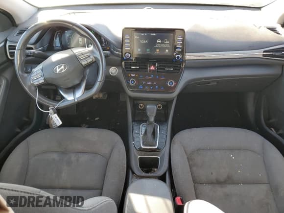 ✅ 2020 Hyundai Ioniq SE • VIN: KMHC75LCXLU195917 • Lot: 83784794. Wystawiony na Copart z przebiegiem 59 479 mil. Bezpłatny archiwum sprzedaży aukcyjnych z USA i szczegółowy raport historii pojazdu na DreamBid. Zdjęcie 8.