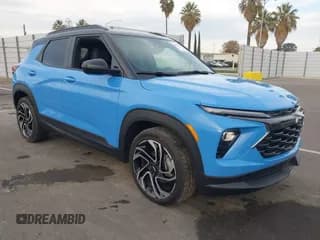 ✅ 2024 Chevrolet TrailBlazer RS • VIN: KL79MTSL9RB073497 • Лот: 43674077. Опубликован ранее на IAAI с пробегом Не указан. Бесплатный доступ к архиву аукционных продаж из США и подробный отчёт об истории автомобиля на DreamBid. Изображение 1.