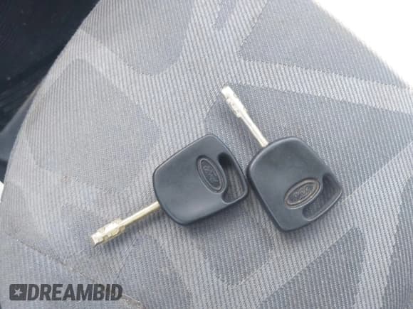 ✅ 2013 Ford Transit Connect XL • VIN: NM0LS7CN2DT145808 • Lot: 42794236. Listed on IAAI with 173,028 mi. Free auction sales archive from the USA and detailed vehicle history report at DreamBid. Image 11.