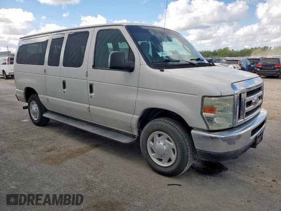 ✅ 2009 Ford Econoline Passenger XL • VIN: 1FBNE31L19DA54208 • Лот: 92701405. Опубликован ранее на Copart с пробегом 127 277 миль. Бесплатный доступ к архиву аукционных продаж из США и подробный отчёт об истории автомобиля на DreamBid. Изображение 4.
