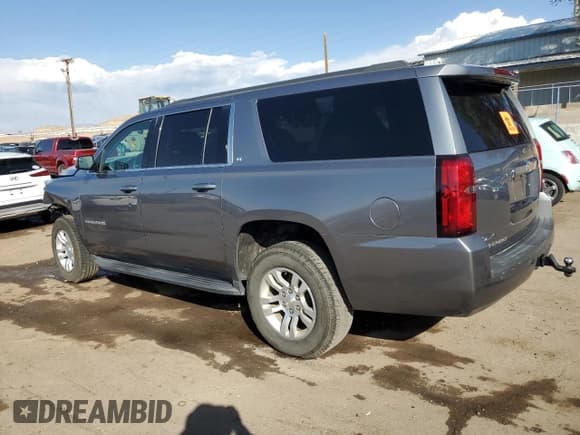 ✅ 2019 Chevrolet Suburban LT • VIN: 1GNSCHKC9KR174984 • Lot: 76138454. Wystawiony na Copart z przebiegiem 92 507 mil. Bezpłatny archiwum sprzedaży aukcyjnych z USA i szczegółowy raport historii pojazdu na DreamBid. Zdjęcie 2.