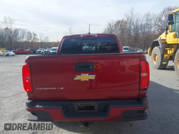 ✅ 2017 Chevrolet Colorado 4WD Z71 • VIN: 1GCGTDEN2H1299420 • Лот: 43657535. Опубликован ранее на IAAI с пробегом 199 757 миль. Бесплатный доступ к архиву аукционных продаж из США и подробный отчёт об истории автомобиля на DreamBid. Изображение 16.